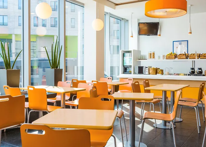 Ibis Budget Centrum Готель *