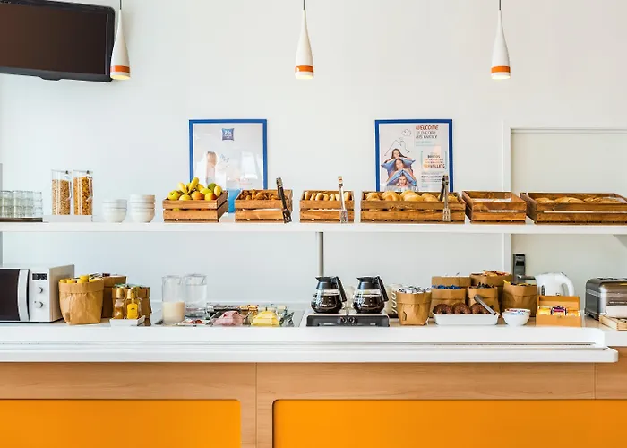 Ibis Budget Centrum Готель *